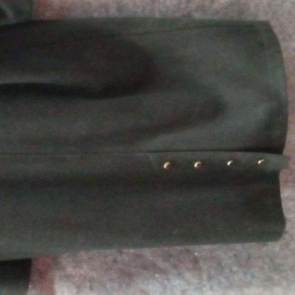 Black Coat - Picture 8 of 12